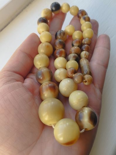 Vintage natural horn beads.