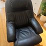 black recliner Image 2