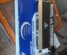 Behringer sonic ultramizer su 9920
