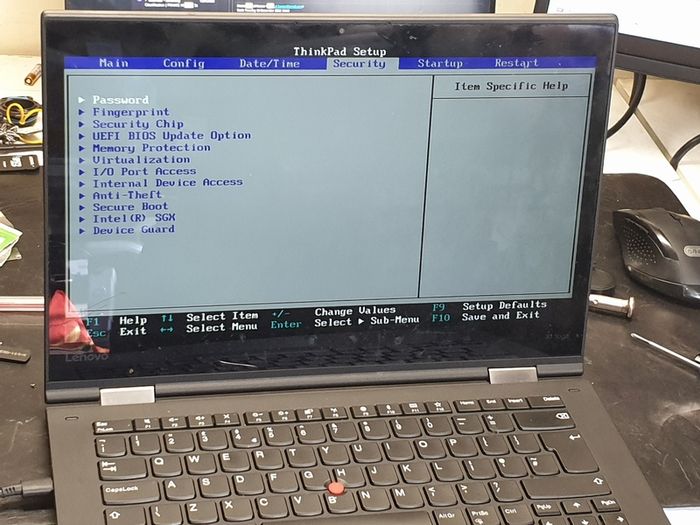 Lenovo Screen Assembly ThinkPad X1 Yoga 2nd Gen 14" 1920x1080, Glass Damaged
