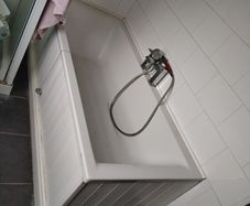 Bathtub