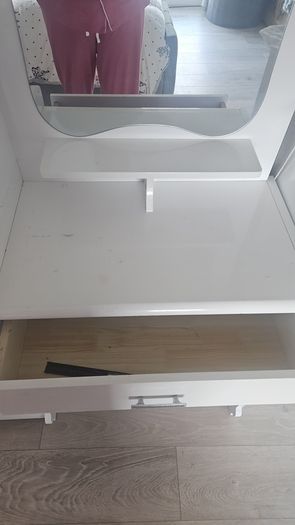 Dressing table