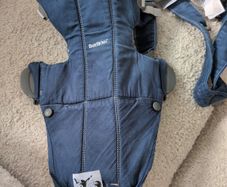 Newborn baby bjorn sling