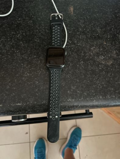 IPHONE 14 bundle with I watch 5