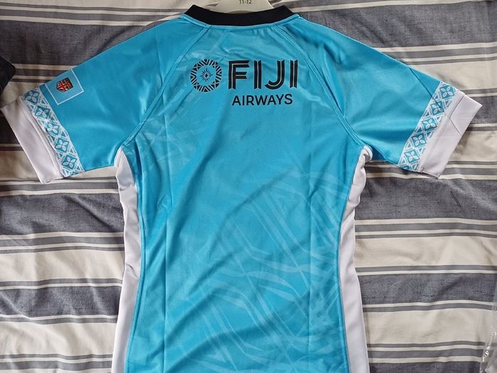 Umbro Fiji 2025/26 Away Rugby Jersey - Medium - New With Tags