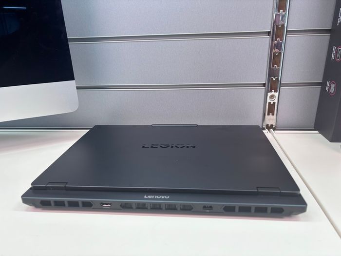 Lenovo Legion 5 15IAX10 Intel Ultra 7 255HX Nvidia RTX 5060 32GB DDR5 RAM 1TB