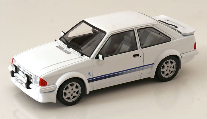 Ford Escort RS Turbo 1985 1/18 - New in Box