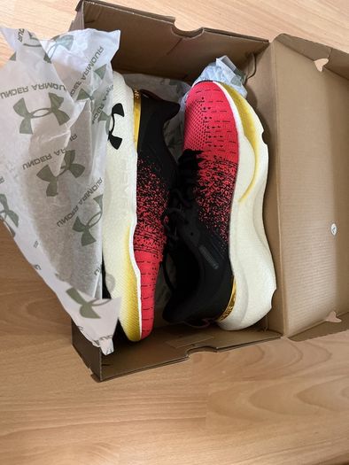 Running shoes Under Armour Hovr Infinite Elite