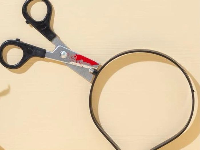 Kids halloween headband with scissors