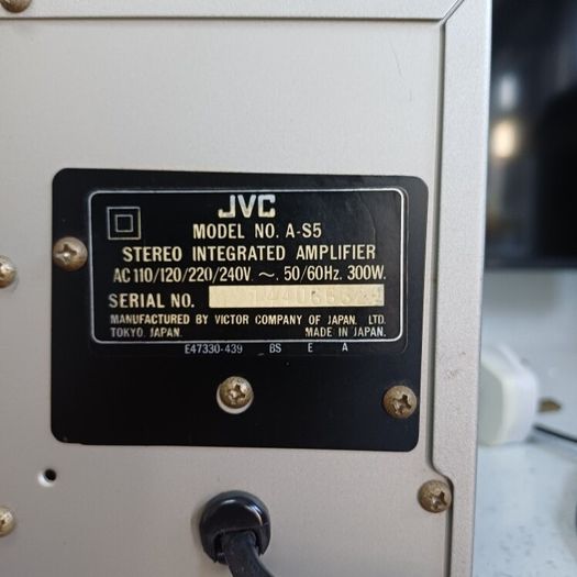 VINTAGE  Hi-Fi from the Japanese Golden era JVC As-5 Stereo integrated Amplifier 1978 aluminum silver faced in Wonderful condition