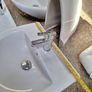 Bathroom sink Image 4