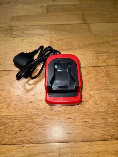 Milwaukee M18 Compact Battery Charger 18v