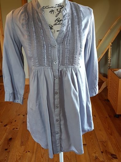 Size 10 Grey Top