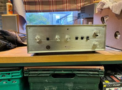 Rare vintage Pioneer SA400 vintage stereo valve / tube amplifier.