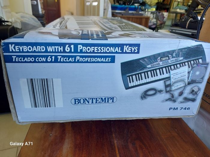 Bontempi System 5 Plus, 61 Professional key keyboard, Model No PM-746, with charger, headphones, songbooks,music sheet stand, new, never used