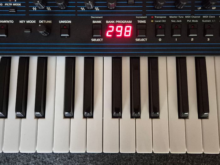 OB-6 Keyboard Synth
