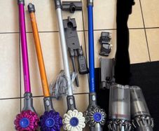 Dyson V6,v7,v10 For Parts Or Not Working
