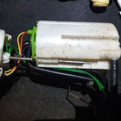 Genuine Bmw E60 E61 04-10 Fuel Pump In Tank Sender Unit 7187933