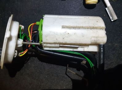 Genuine Bmw E60 E61 04-10 Fuel Pump In Tank Sender Unit 7187933