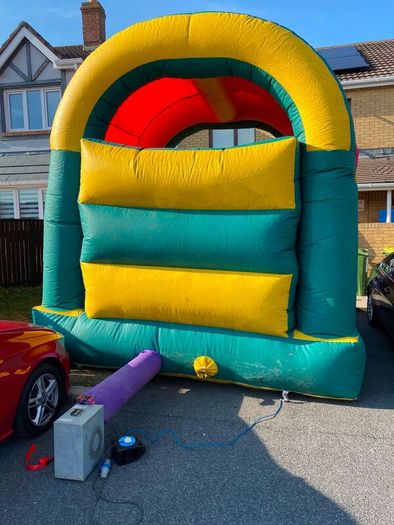 Bouncy castle Delivery