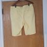 Per Una Yellow Knee Length Ladies Shorts.  S.  16.  New- No Tag.. Image 3