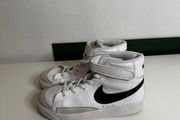 Nike blazer