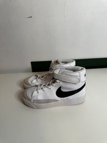 Nike blazer