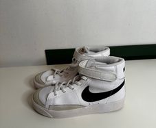 Nike blazer