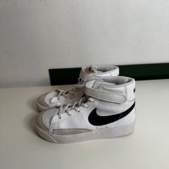 Nike blazer