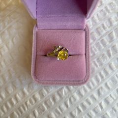 Ring Clear Crystal and Yellow Bead