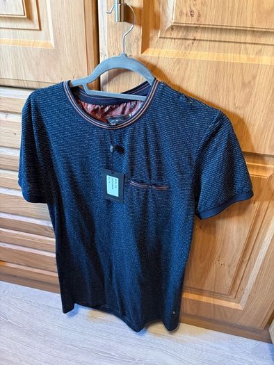 t shirt (Unworn)