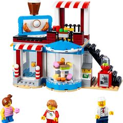 Lego Creator 31077: Modular Sweet Surprise (2018) 100% Complete (NO BOX)