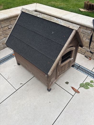 Wooden Dog Kennel
