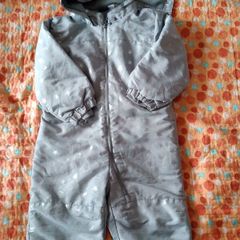 Snow/raingear age 2 to 4 years