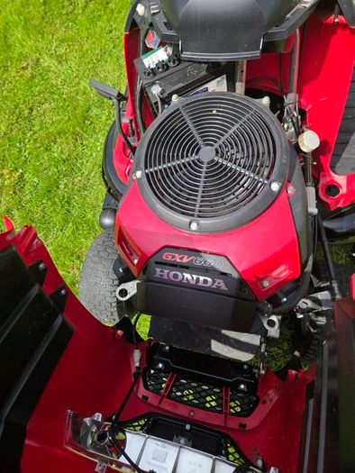 Honda 2622 22hp 48" brand new deck