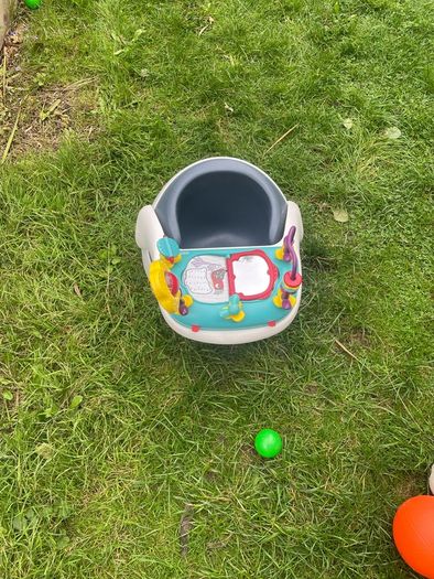 mamas and papas baby bumbo seat and tray table