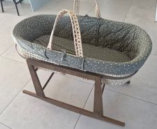 Little Green Sheep Moses Basket and Rocking Stand