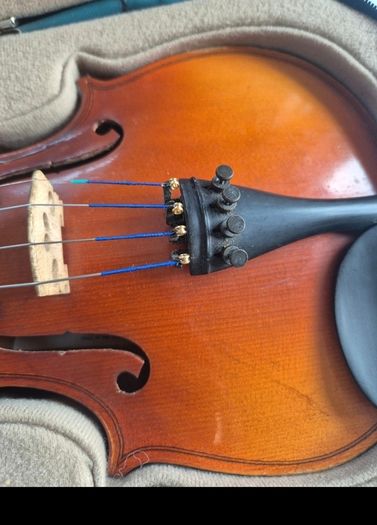 Childs fiddle