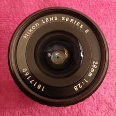 Mint Nikon 28mm  2.8  E  lens