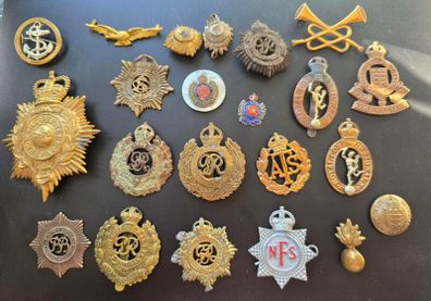 British Military cap badges lot