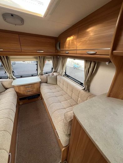 2012 Lunar Quasar 462- 2Berth