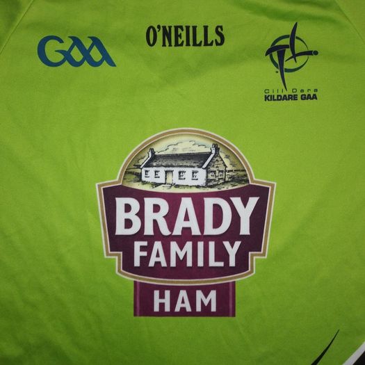 Kildare (M) Tight Fit GAA Jersey O'Neills Shirt Gaelic Football Hurling Cil Dara Medium MTF