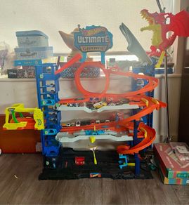 Hot Wheels Ultimate Garage