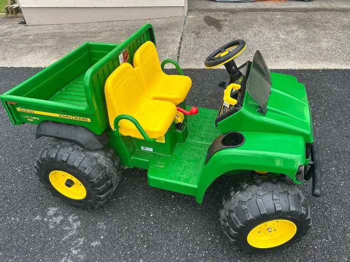 Peg Perego John Deere Gator