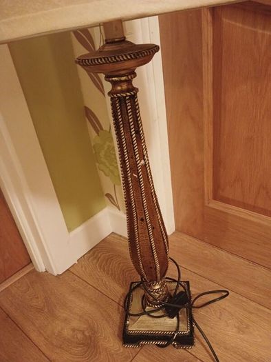 Hall lamp