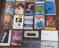 Various original tape cassettes-music-40 pieces