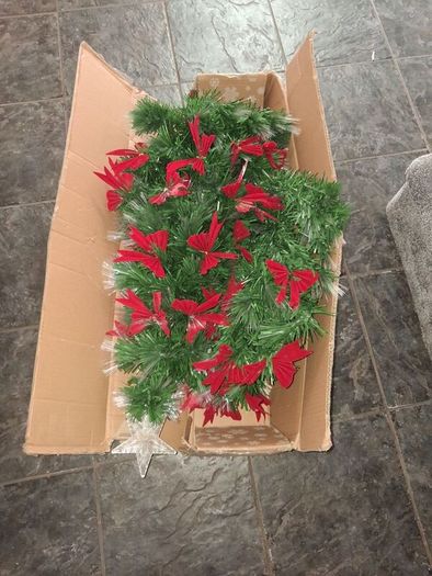 pre light christmas tree