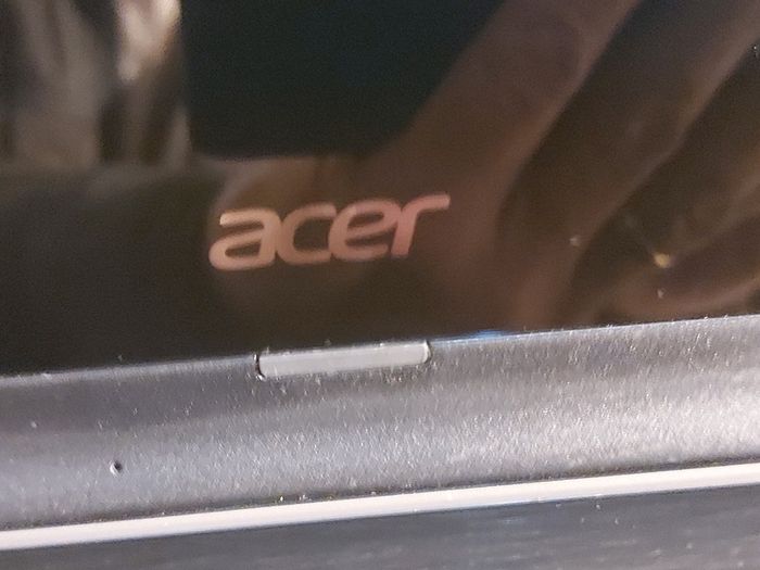 Acer Aspire R14, in excellent cosmetic condition, for parts or repair, No SSD or RAM, everything else is good