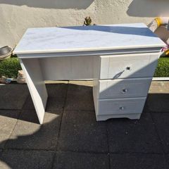 dressing table/desk