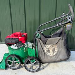 'Billy Goat' Commercial Garden Vacuum with 150L bag and ancillary suction hose